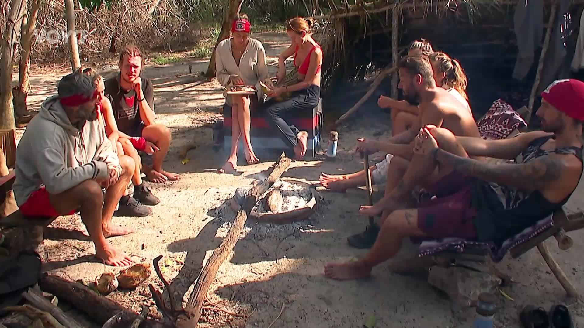 Survivor Highlights 12. díl: Osudové 3 minuty, výměna šátků a tajemný Kulhy