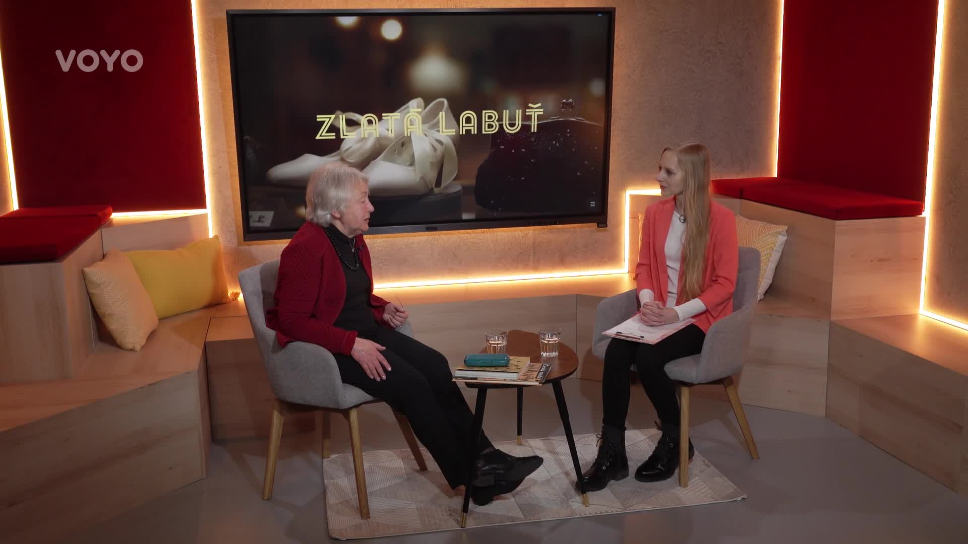Móda první republiky přinesla změny. Co vše se objevilo v šatníku u žen i mužů?