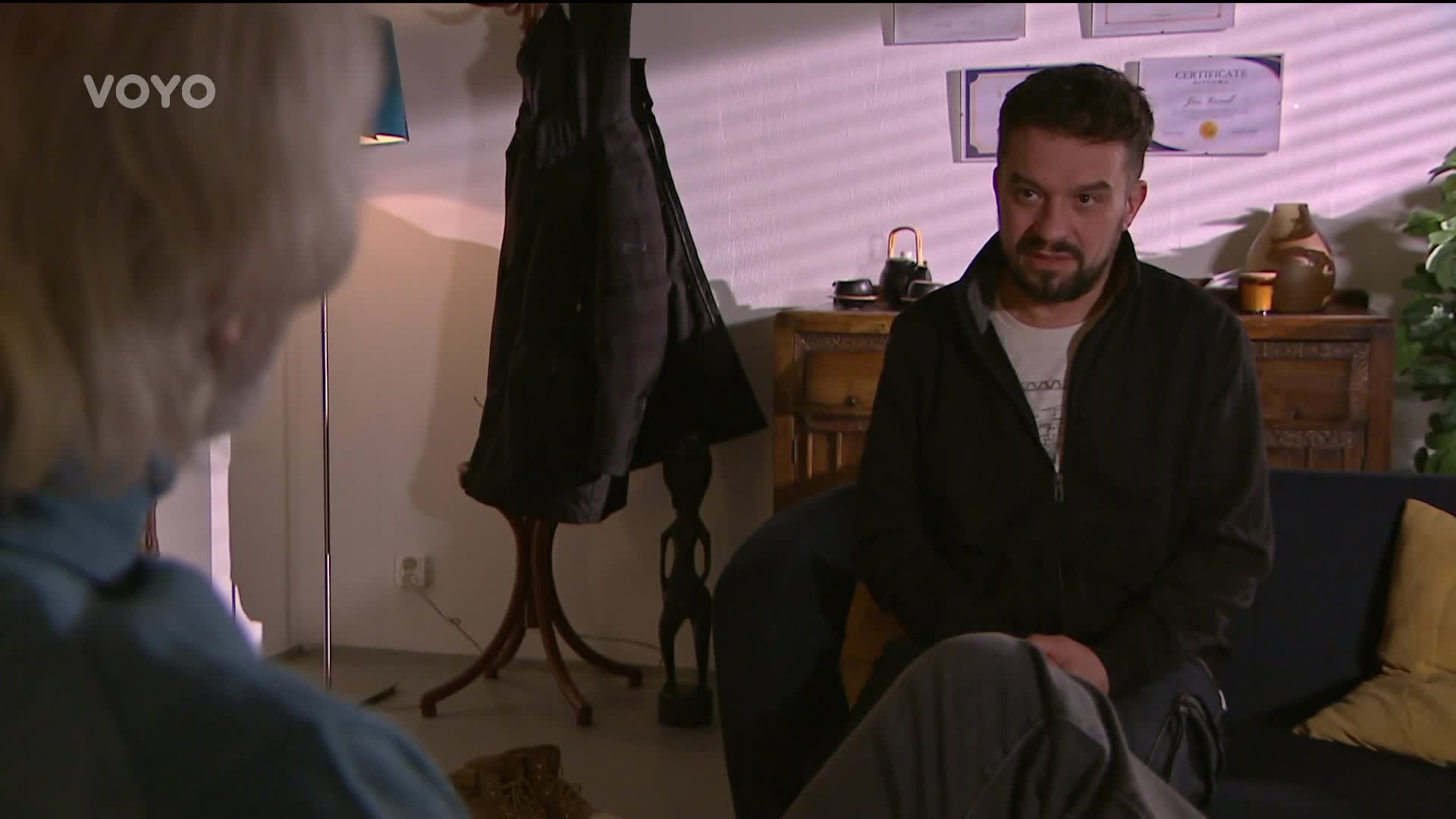 První krok k záchraně manželství s Karlou: Co Mára přizná terapeutovi?
