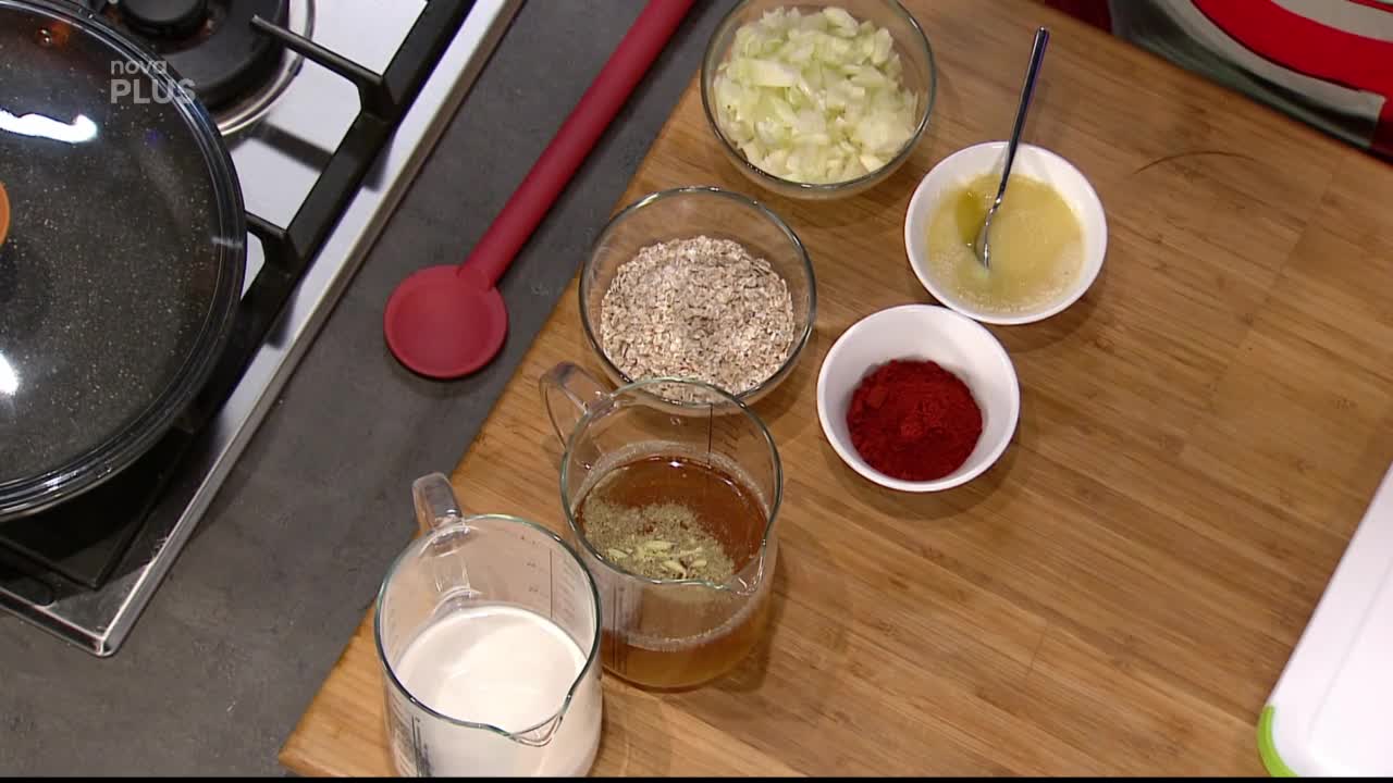 Kuře na paprice s lowcarb knedlíkem - 15. 02. 2021