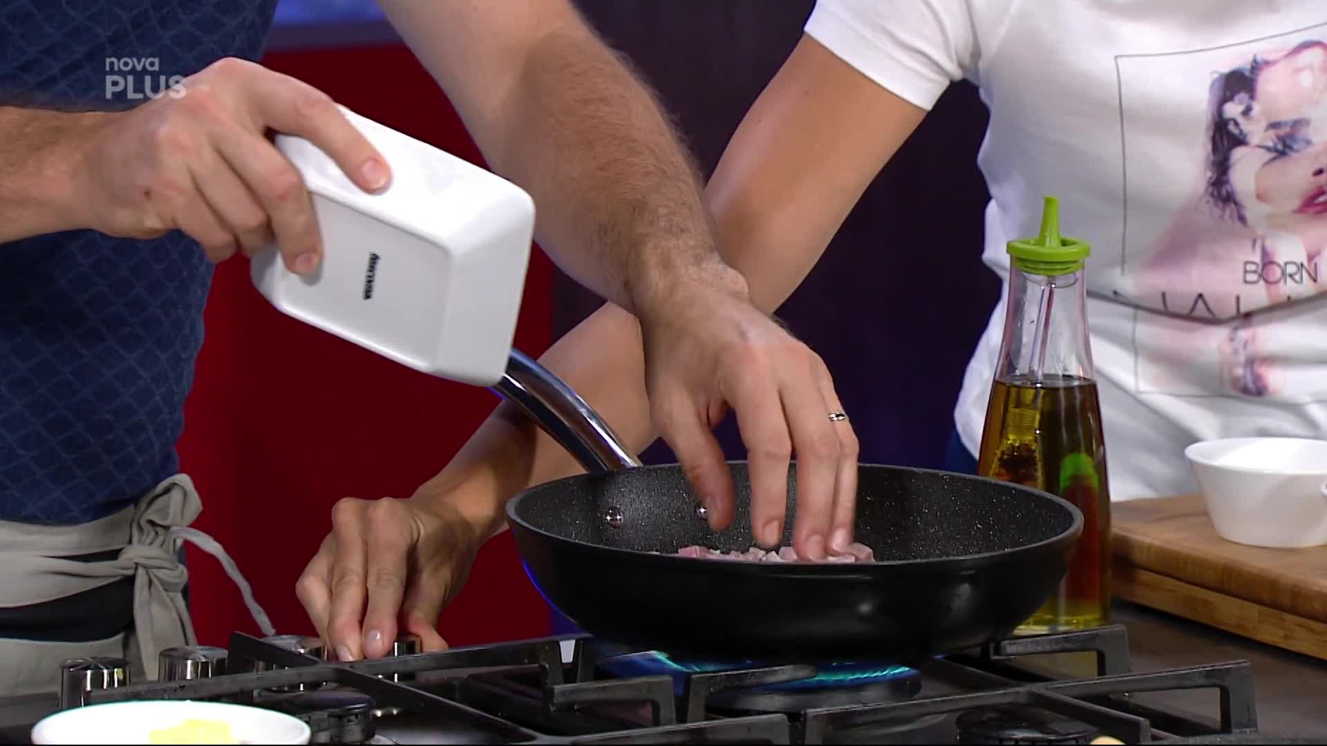 Čekankový salát s hruškou a krůtím masem - 14. 07. 2020