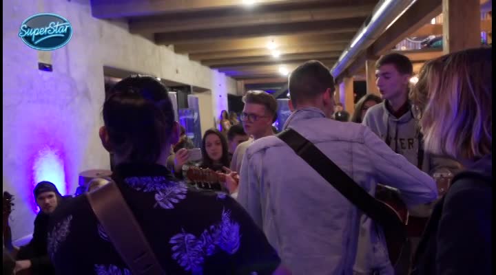 Ed Sheran za doprovodu kytary a houslí? Takhle si soutěžící užívali Super Výběr
