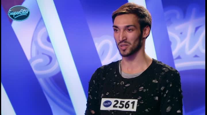Ruppert pobíhal po studiu a předváděl expresivnímu soutěžícímu Hamleta