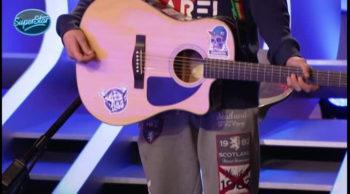 Z rozhodčího hitmakerem. Tento song vás naprosto odrovná a z hlavy ho jen tak nedostane