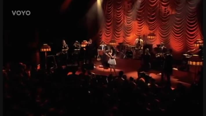 HOLOGRAMY SLAVNÝCH: Znovu koncertovat bude mrtvá zpěvačka Amy Winehouse! VIDEO