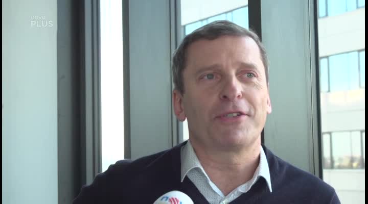 Katastrofická vize Vánoc podle Davida Prachaře: Američani nás porazili! Chudák se na svátky neraduje