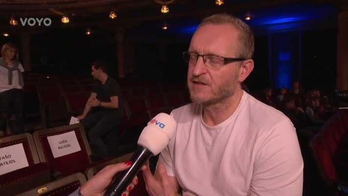 ZÁKULISÍ ČESKÉHO SLAVÍKA: Přípravy byly hektické. Jen pódium stavěli dělníci celou noc!