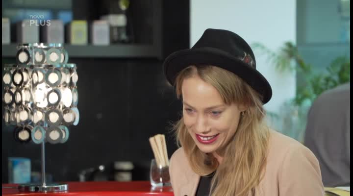 JSEM TROCHU ÚCHYL, prozradila o sobě v live chatu Aneta Krejčíková!