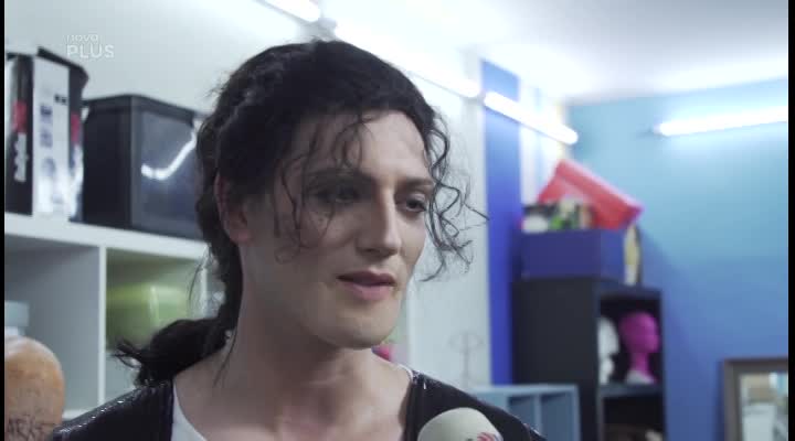 Kopečný jako Jackson: Velké problémy s maskou! Proč nemohl dostat nos krále popu? Důvod je bizarní