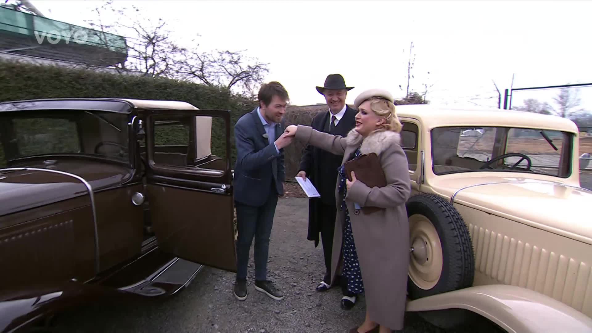 Historické automobily jako ze Zlaté labutě. V čem se lidé proháněli po ulicích?