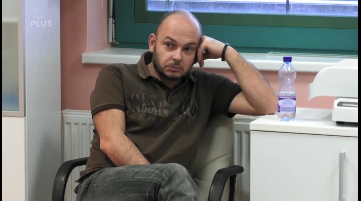 PORODNÍ ASISTENTKA V ROZPACÍCH: Vy jste takhle zachovalej tatínek? To jako fakt?