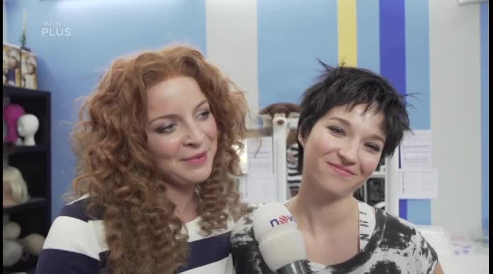 Kohoutová a Konvičková jako lesbické duo T.A.T.U. Otevřeně prozradily, zda se už někdy líbaly se ženou!