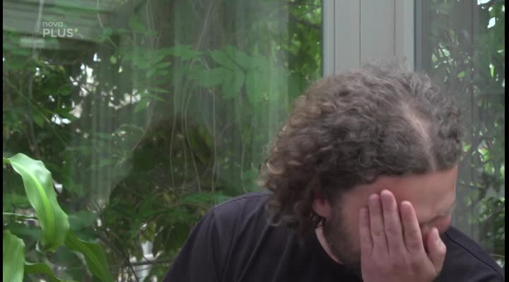 TO JE GÓL: Režiserovi Holek pod zámkem se podařil pořádný trapas!