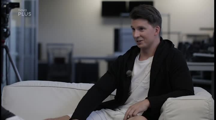 ZPOVĚĎ Karla Kašáka: Z těžkého života v dětském domově před televizní obrazovky!