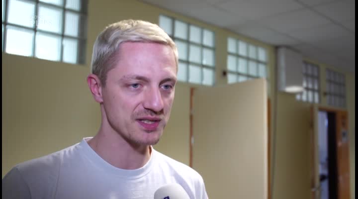 RUML SE STRACHUJE: Nic mě nevede, nevím kam dál. Své tělo si popsal podivným tahákem