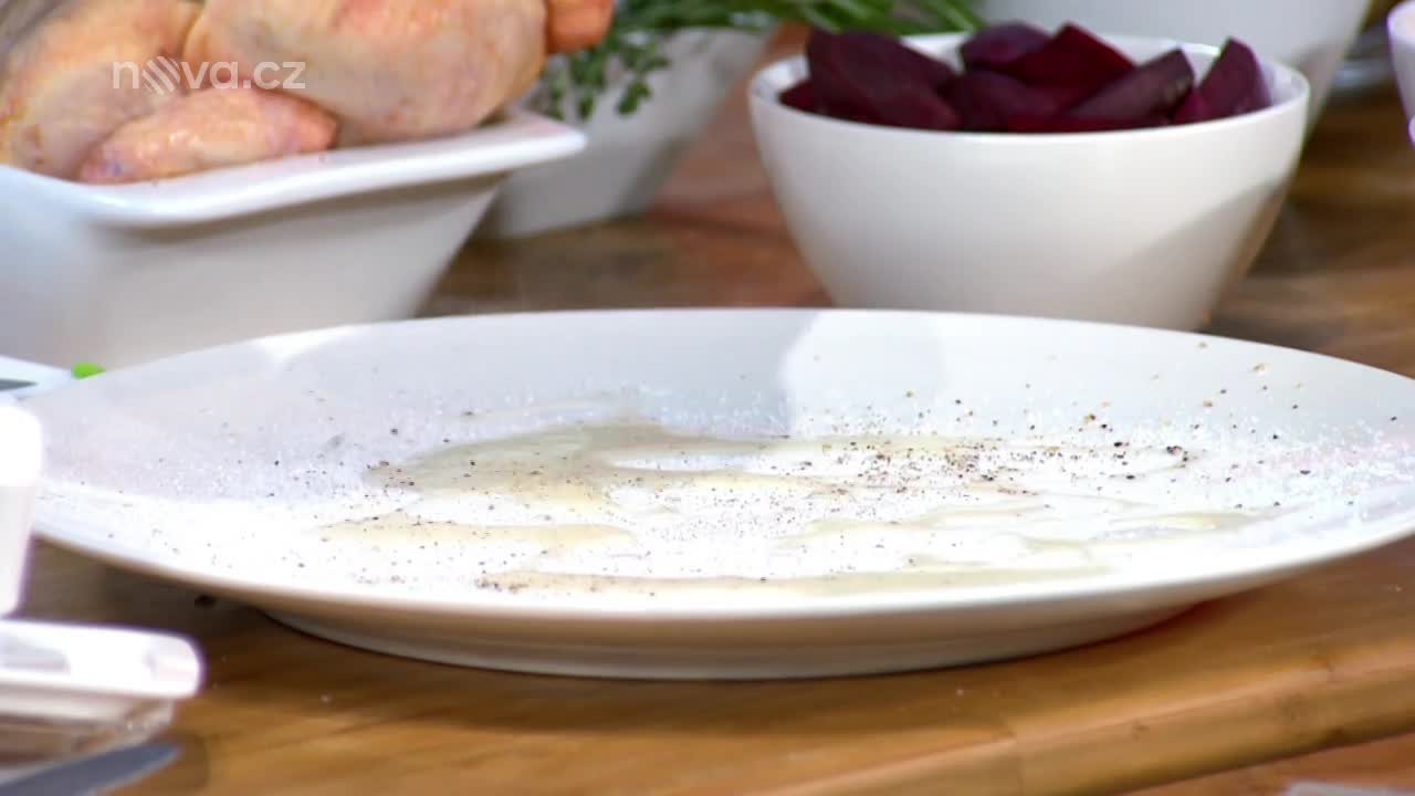 2019-10-04 Tescoma s chutí Nedělní pekáč B077856