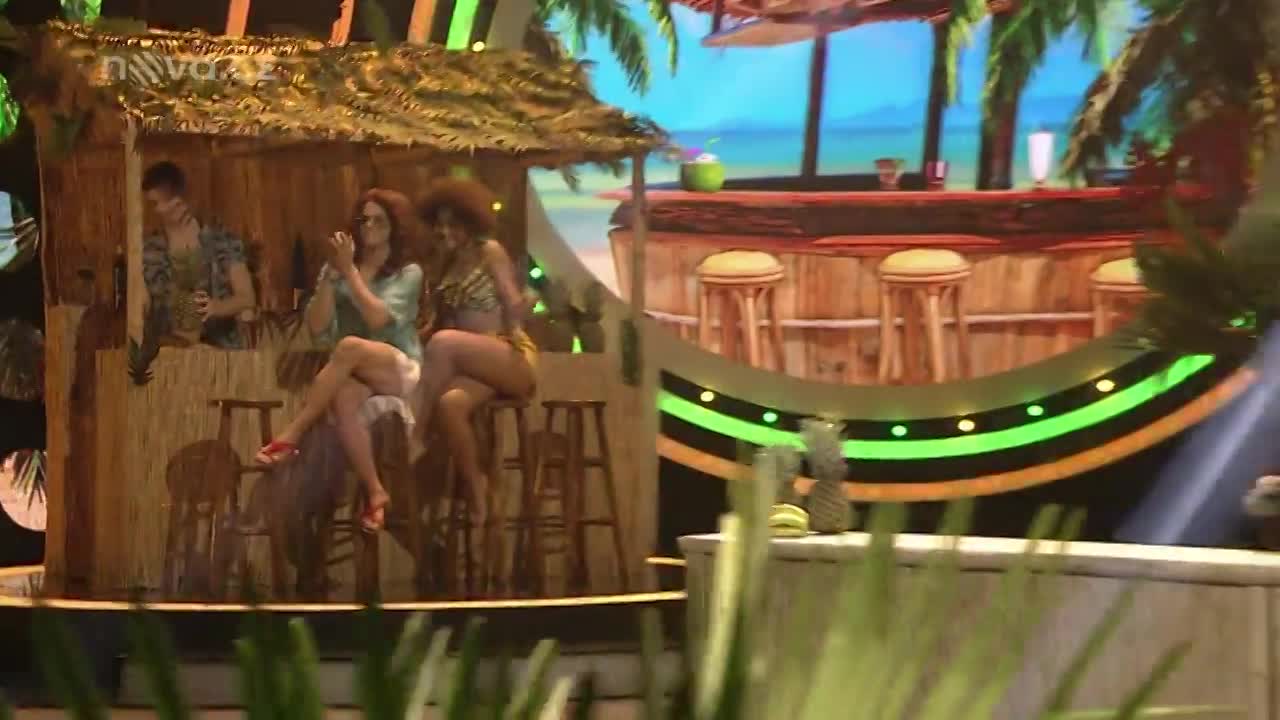 Robert Urban, Jitka Boho a Vojtěch Drahokoupil jako Las Ketchup – Aserejé