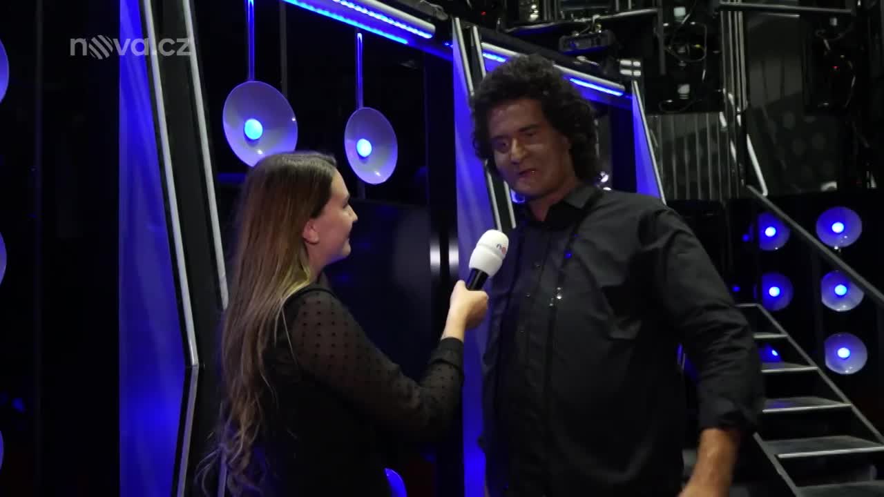 Nečekaný striptýz: Vítěz páté epizody Tvojí tváře Roman Zach se během rozhovoru svlékl!