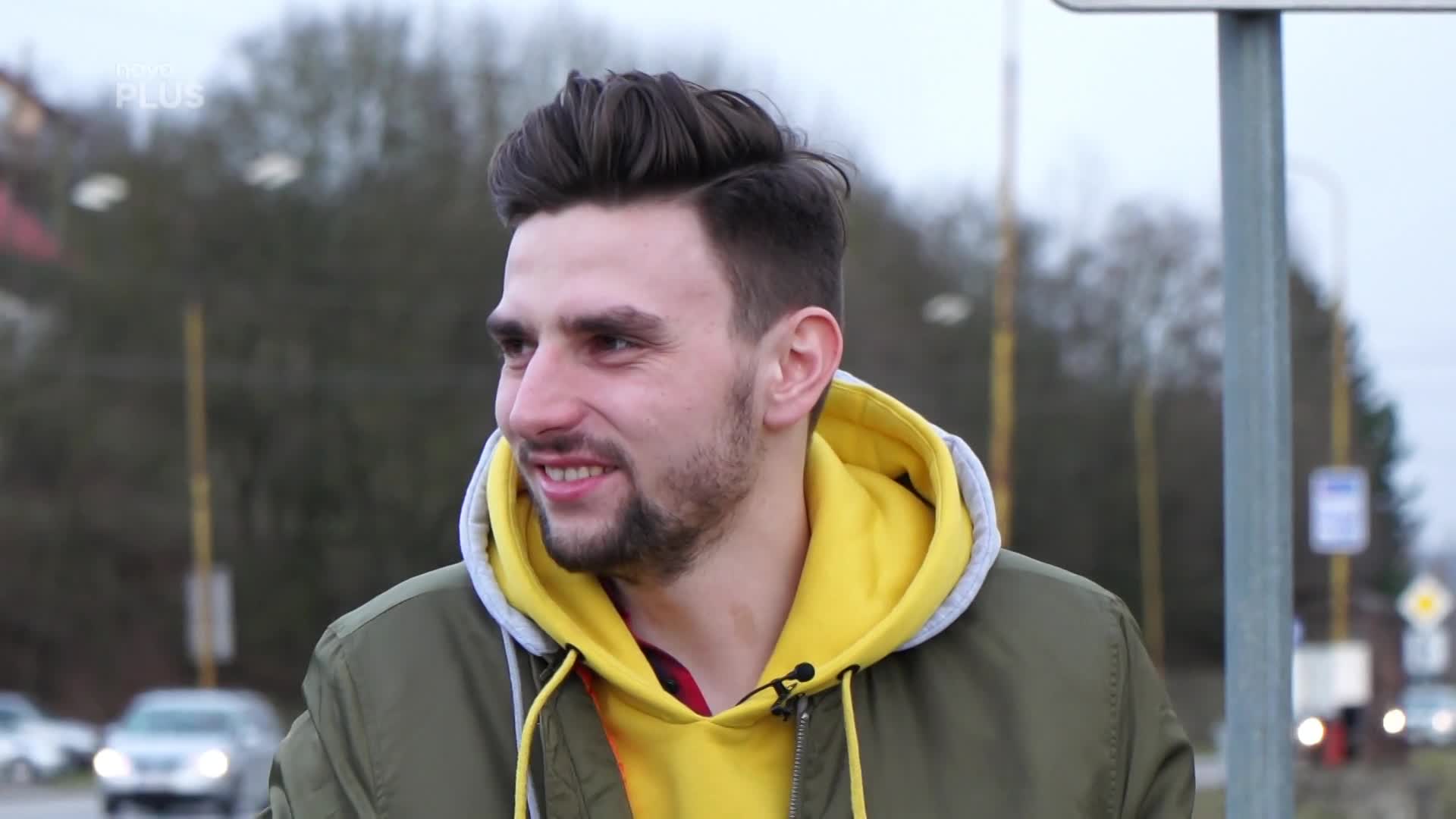 Hlava ve výstřihu a únos na Slovensko: Nový pořad SuperStar Extra je tu!