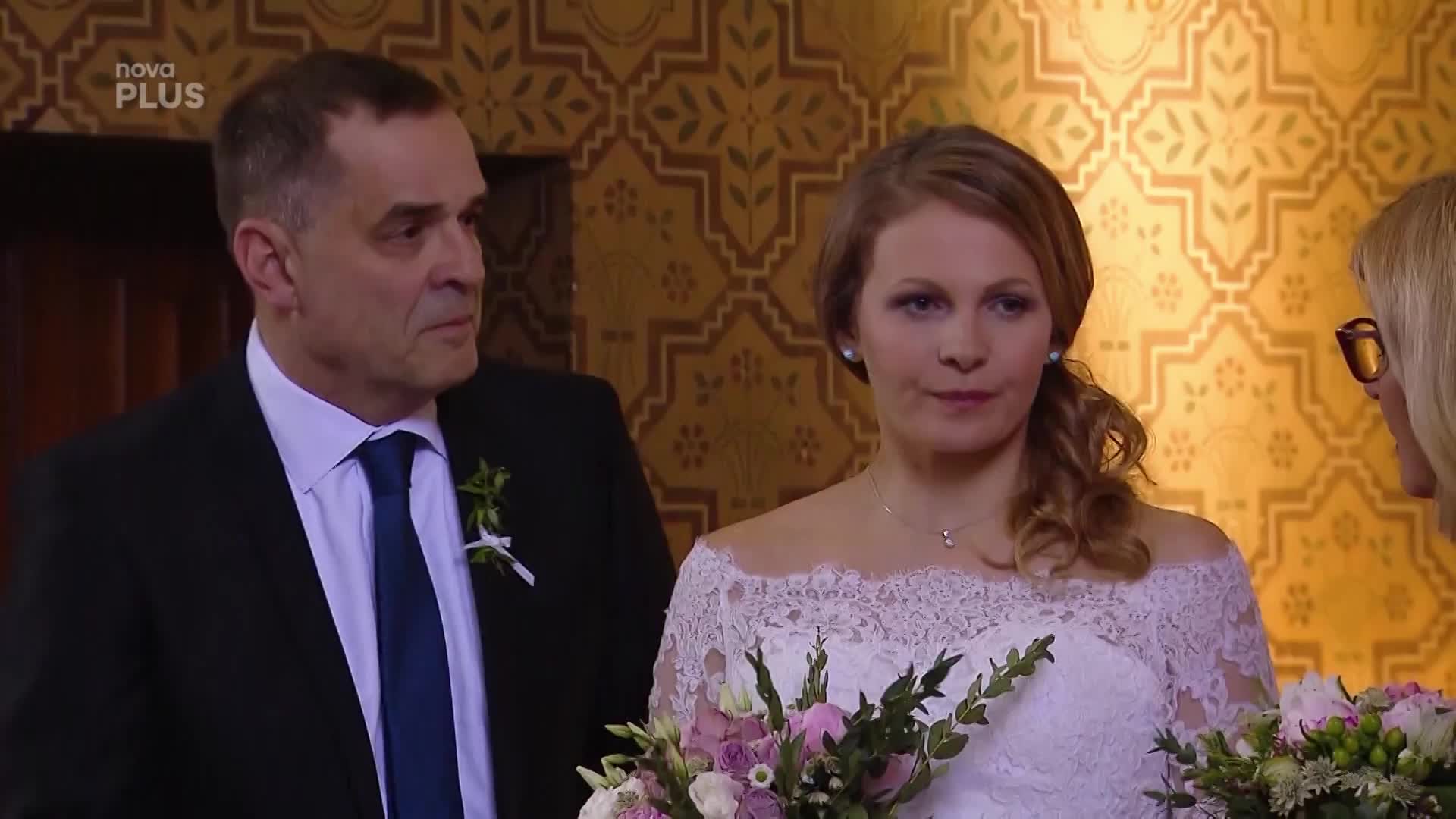 Čestmír se s Alenou málem neoženil! Podívejte se na jejich tragikomickou svatbu