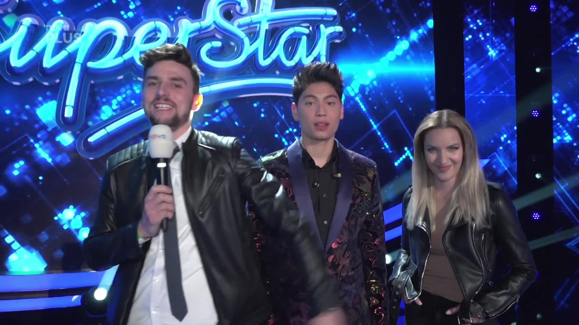 SuperStar Extra: Emoce, které k vám z TV neprosákly. Takto opravdu prožívali finále Barbora a soutěžící