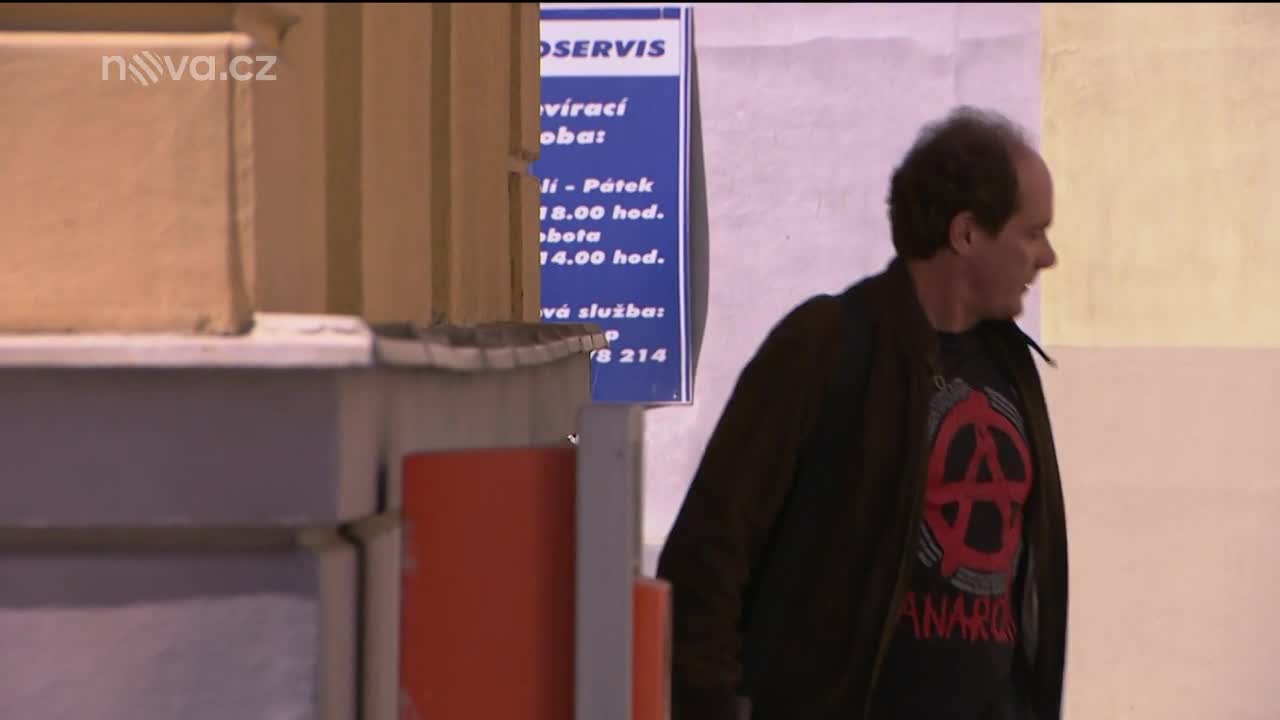 Drsná obvinění a krutá pravda pro Bedřicha: Proč ho pronásleduje tajemný mladík?