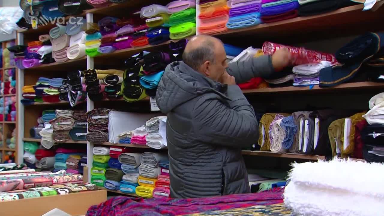 Kostým Santy za porod! Jaký se z Mázla vyklube obchodník?