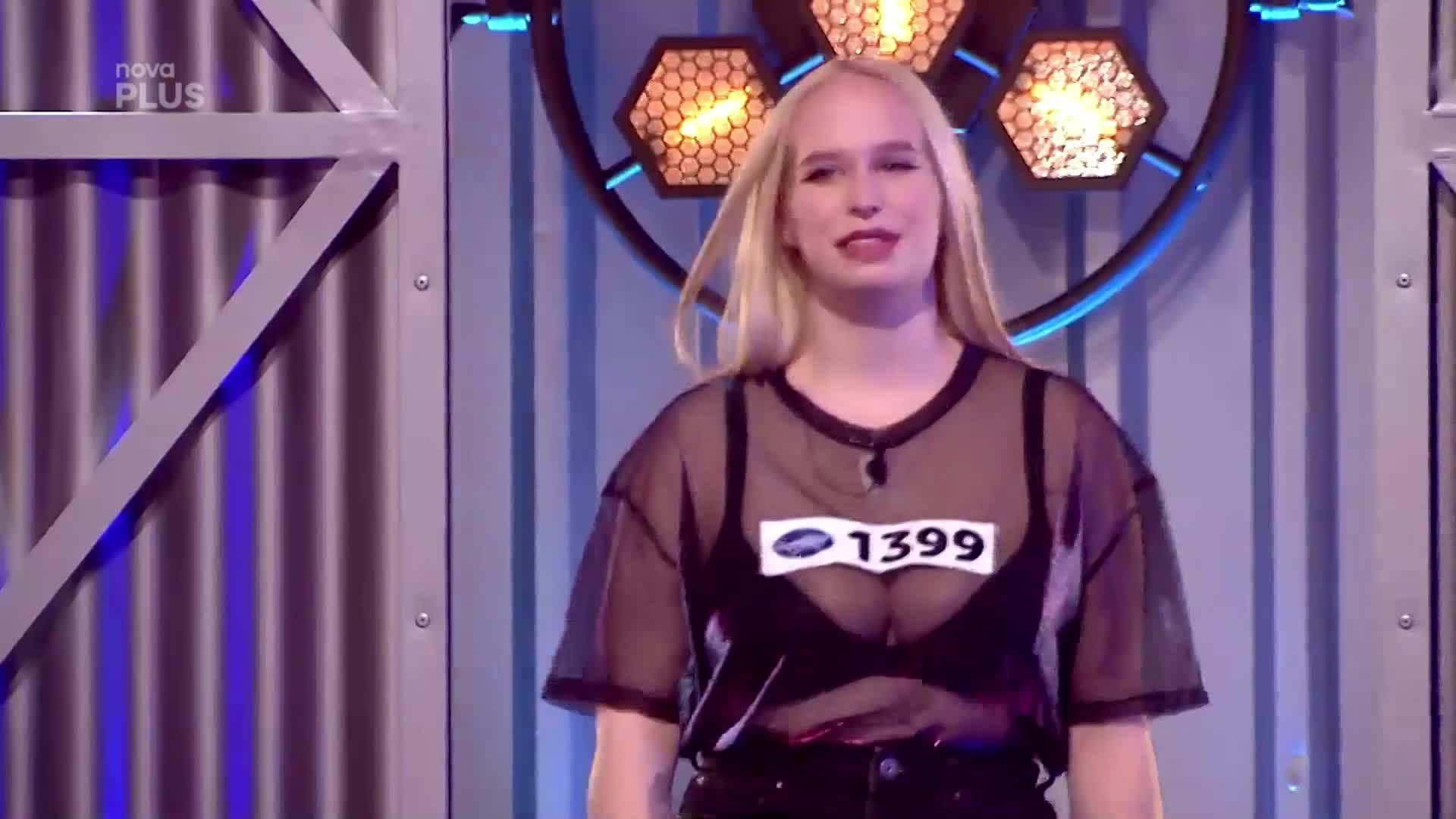 Lechtivý outfit odzbrojil i Pavola Haberu! Vyplatí se soutěžící sázka na odhalený výstřih?