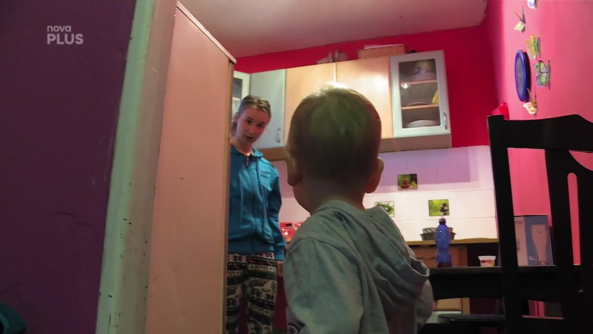 Náhradní manželka odmítá chovat malého Karla: Jaký k tomu má důvod?