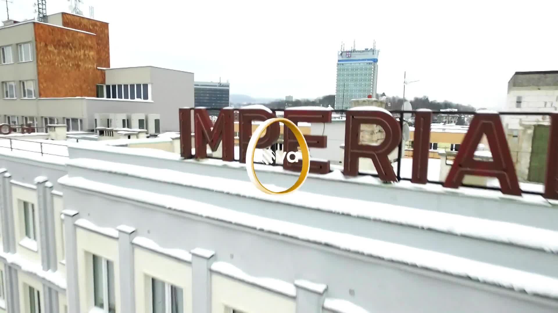 Utajený šéf se vrací! Majitel sítě hotelů se změní k nepoznání