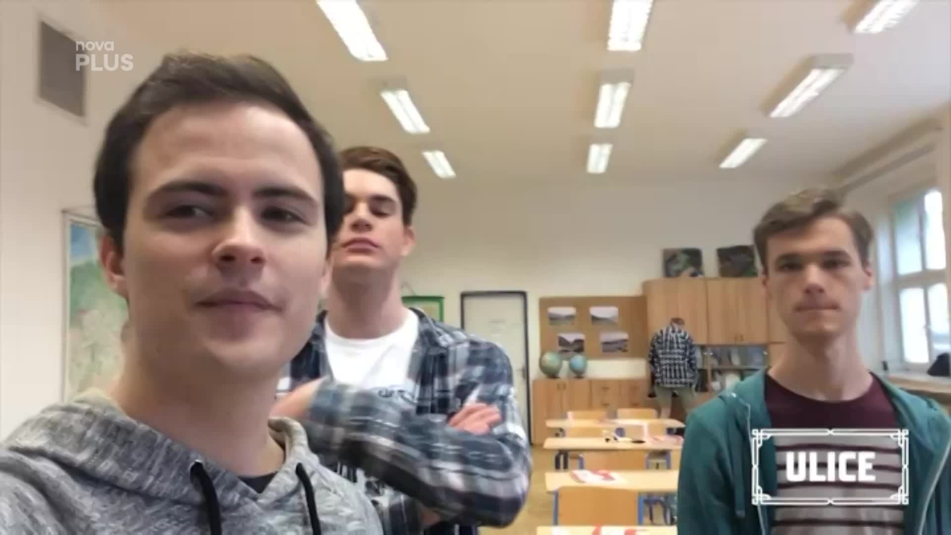 Ve škole se to vyostří, vyhrožují Jakub, Ben a Standa. Co čeká Otu?