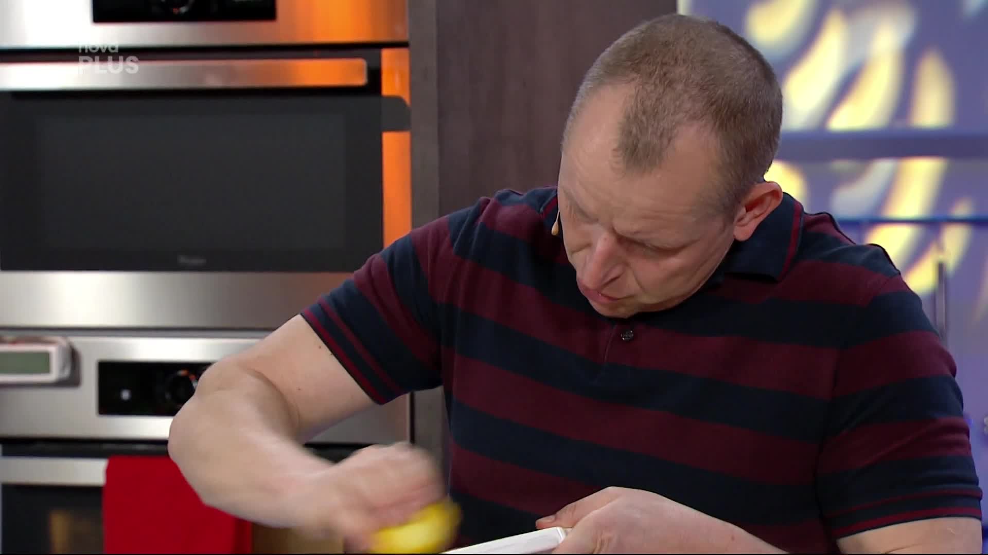 Restovaný filet z lososa s bramborovým salátem a chřestem - 12. 06. 2020