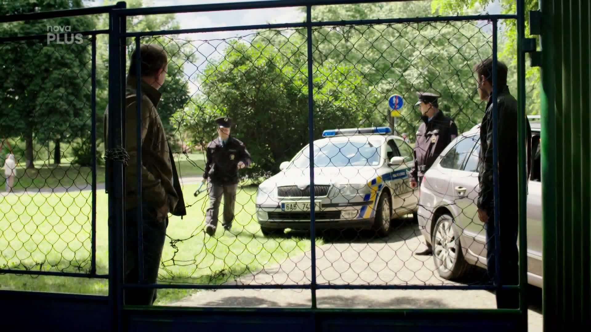Chyť mě, když to dokážeš! Podezřelý prchá na motorce, kriminalisté ho dostanou lstí!