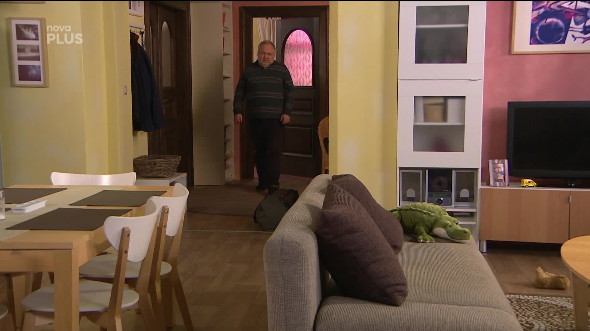 Lumír si znovu natluče. Co jen tak nerozchodí?