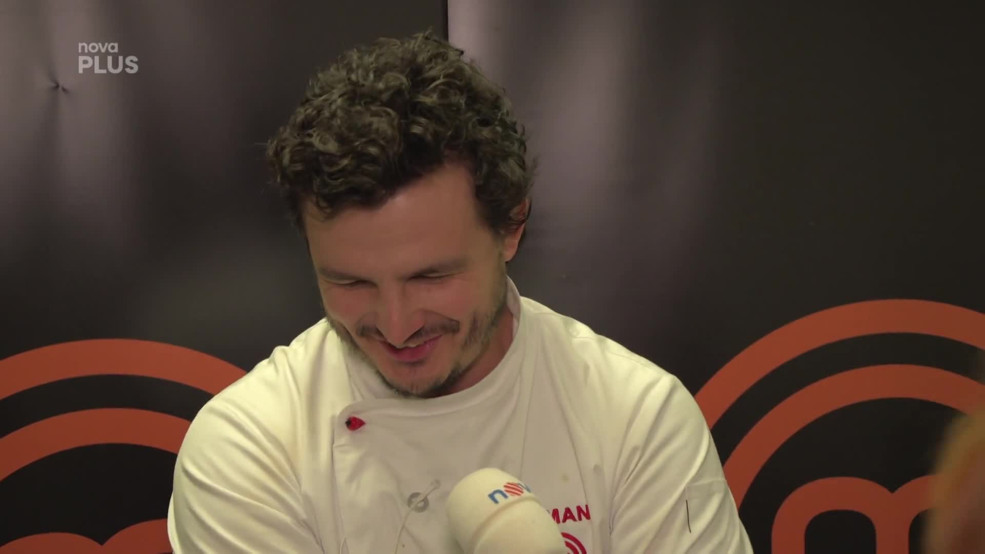 Roman si s Přemkem zahraje hokej! Zvítězí MasterChef, nebo profesionální kuchař?