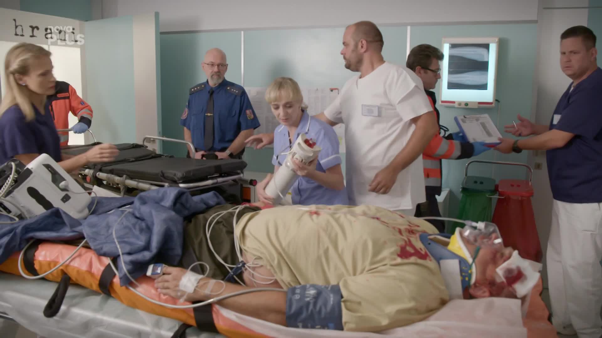 Čestmíra přivezou na ambulanci! Co se mu stalo ve vězení?