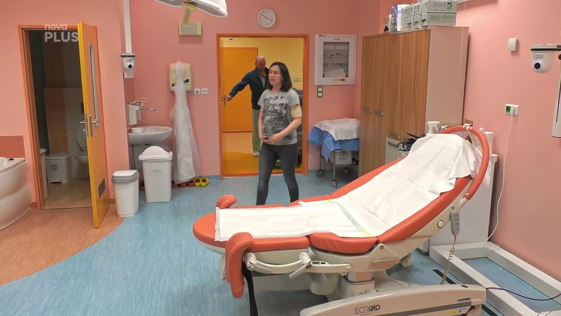 Neštěstí v lásce: Maminka Zdeňka přijela rodit bez partnera. Proč?