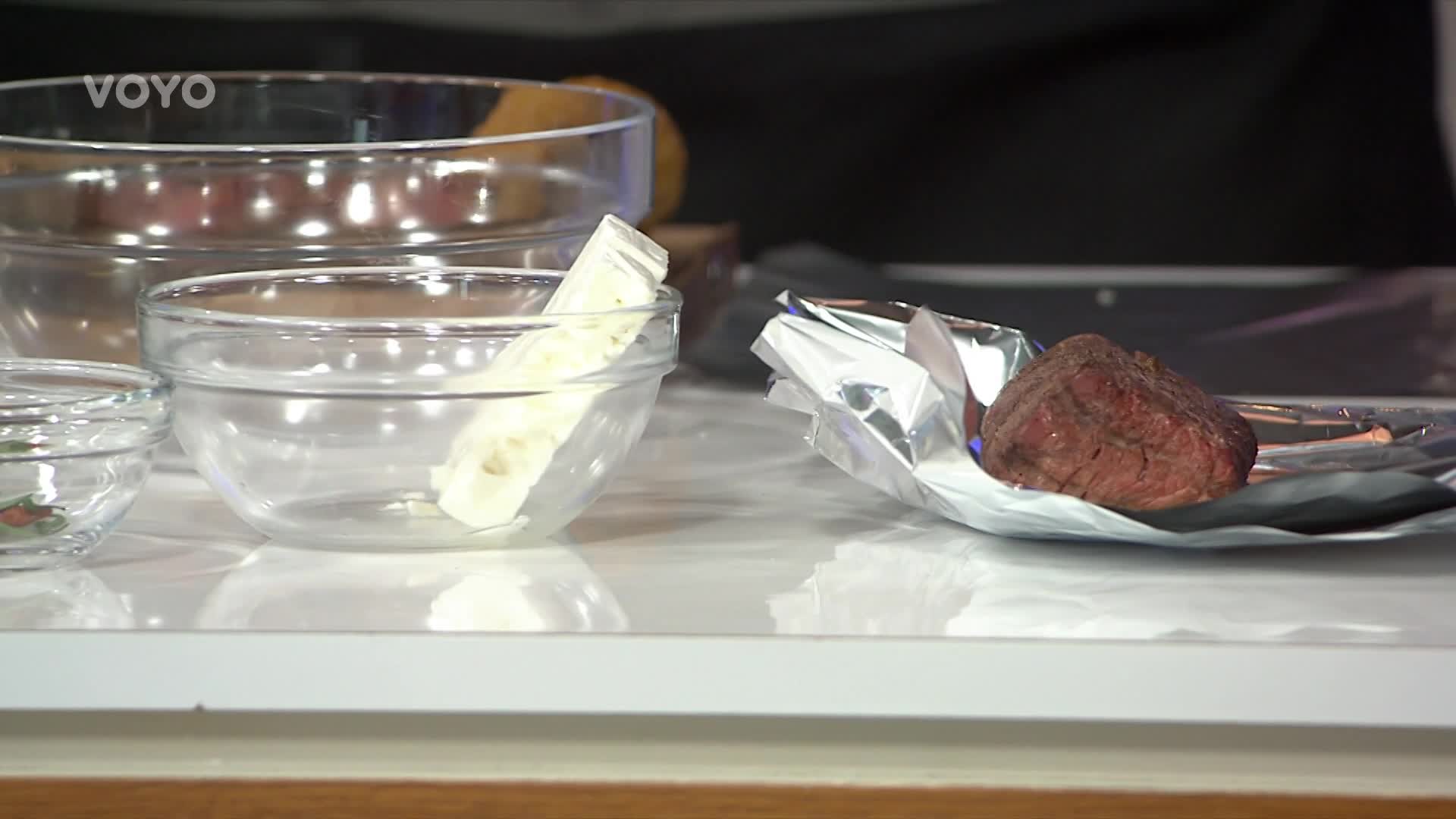 Vaříme s Romanem: Připravte si na grilu speciální cibulovou směs!