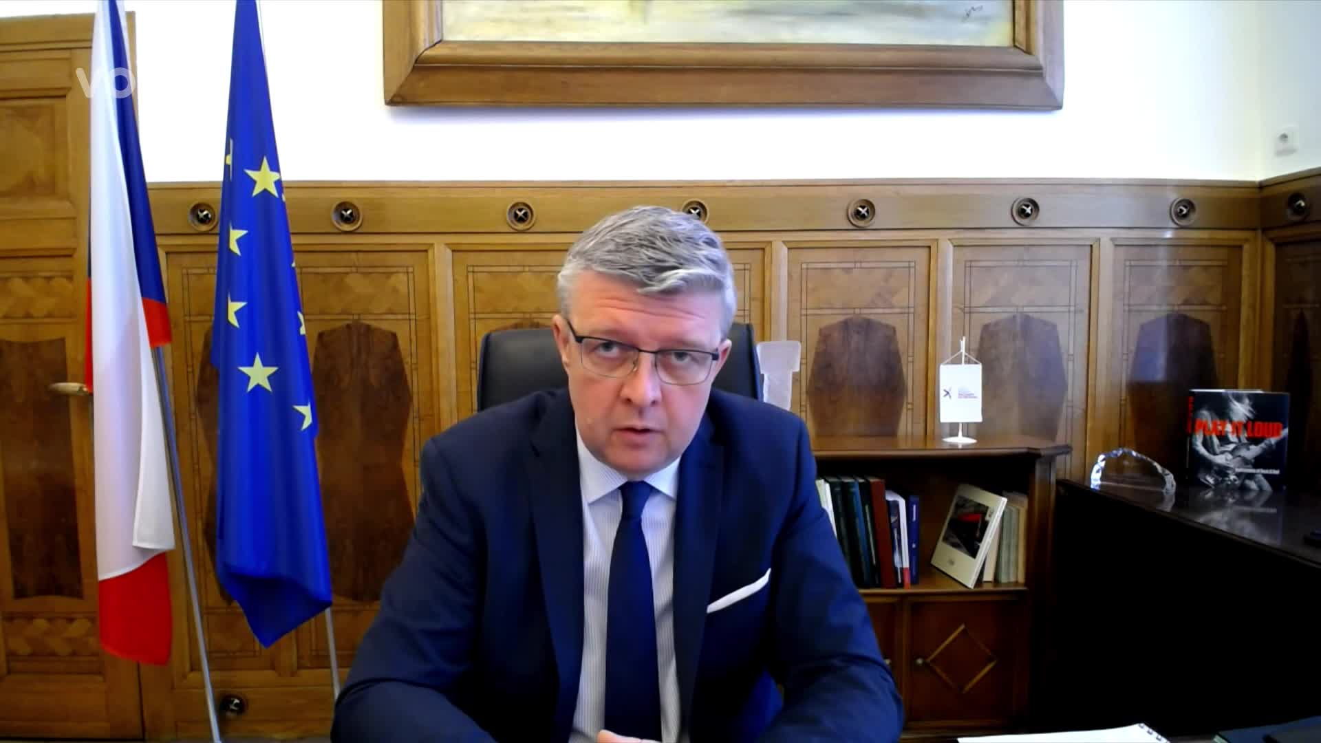 Za jakých podmínek budou fungovat obchody a služby? Zeptali jsme se Karla Havlíčka