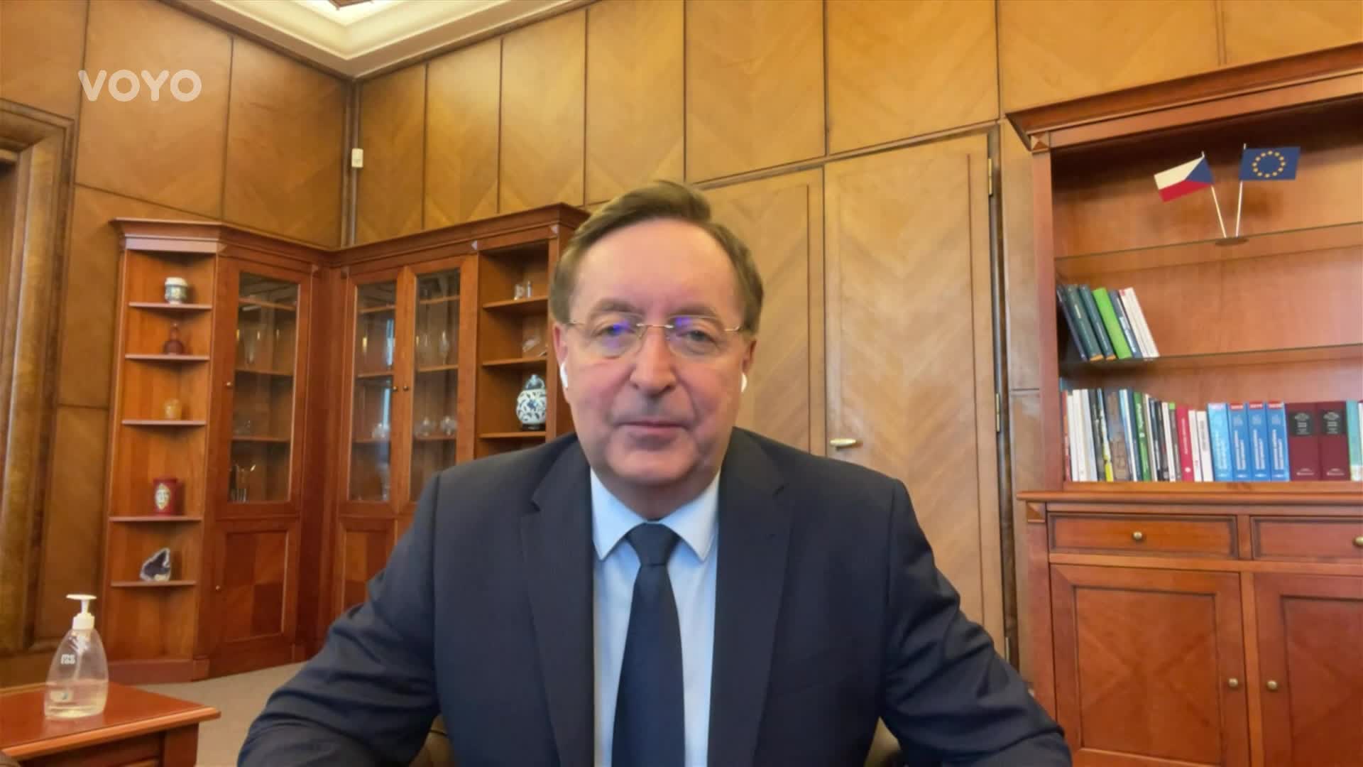 Chystáte se na dovolenou do ciziny? Podle ministra se PCR testy výrazně zlevní