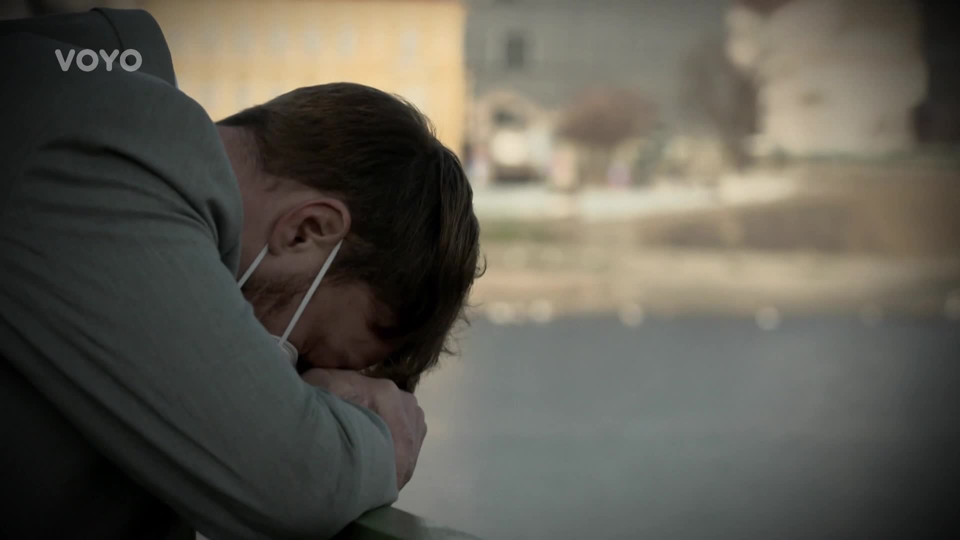 Pandemie těžce doléhá na naši psychiku. Jak nepropadnout negativním pocitům?