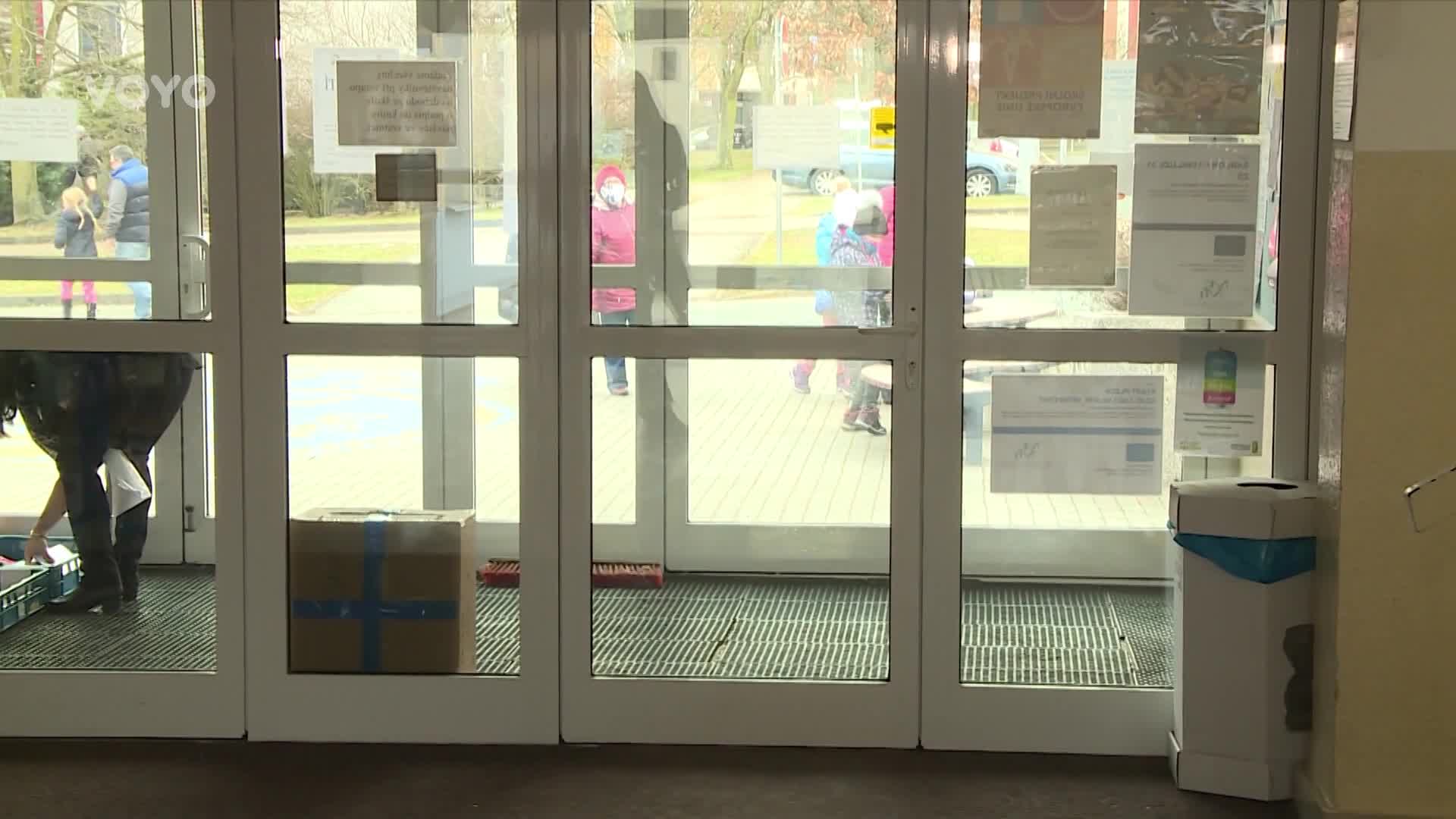 Jak by mělo vypadat doučování dětí? Při návratu do škol je důležitá opora rodičů