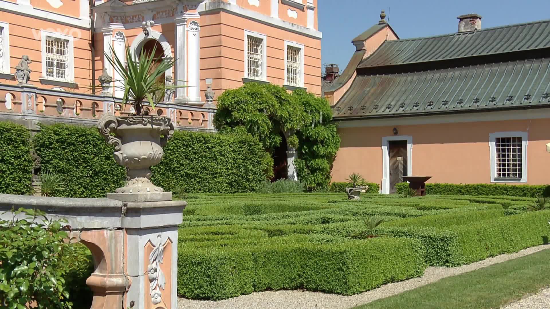 Kam vyrazit na výlet? Navštivte pískovcové skalní město Toulovcovy maštale!