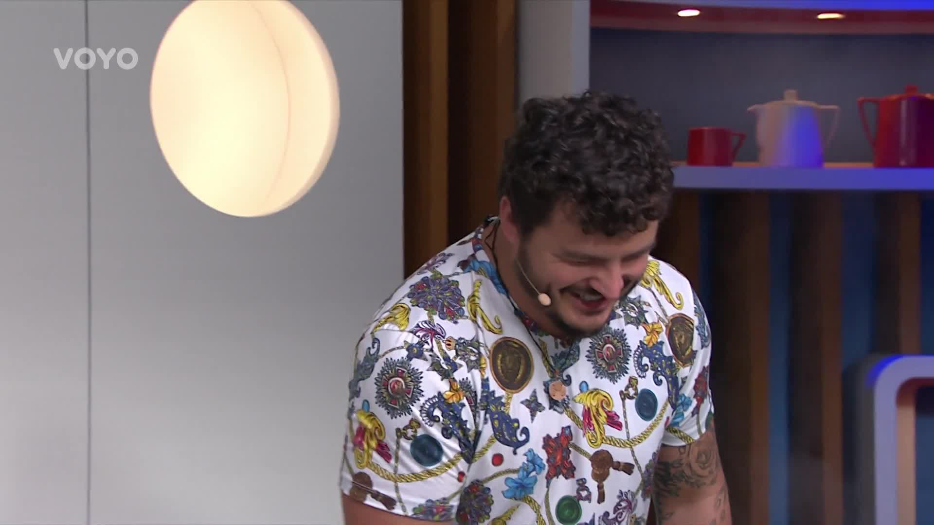 Vaříme s Romanem: Jak na krevety na víně a česneku s crème fraîche?