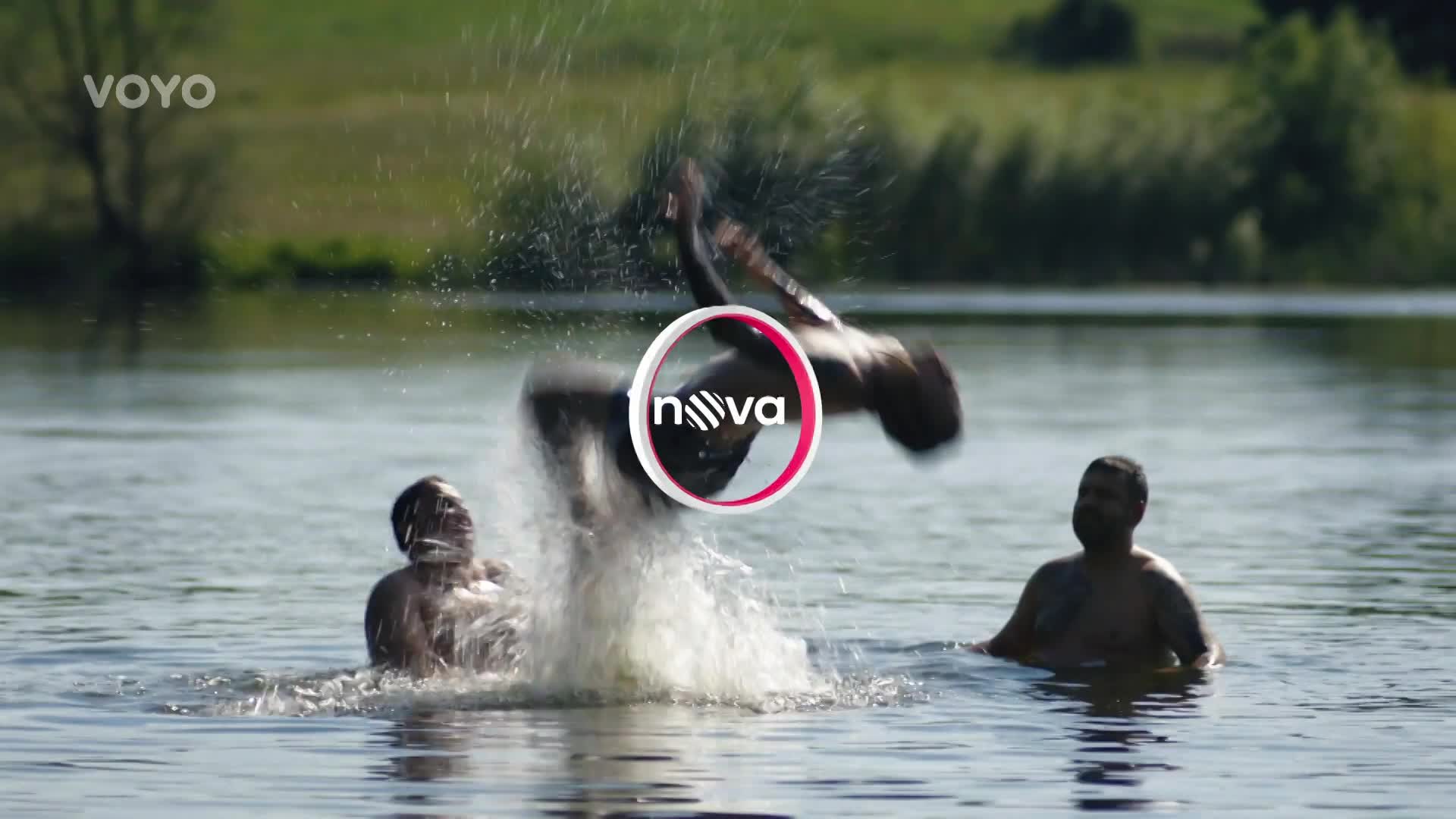 S Kašpárkem se nemažou: Kdyby byla na talíři husa, než tenhle pták s pařáty!
