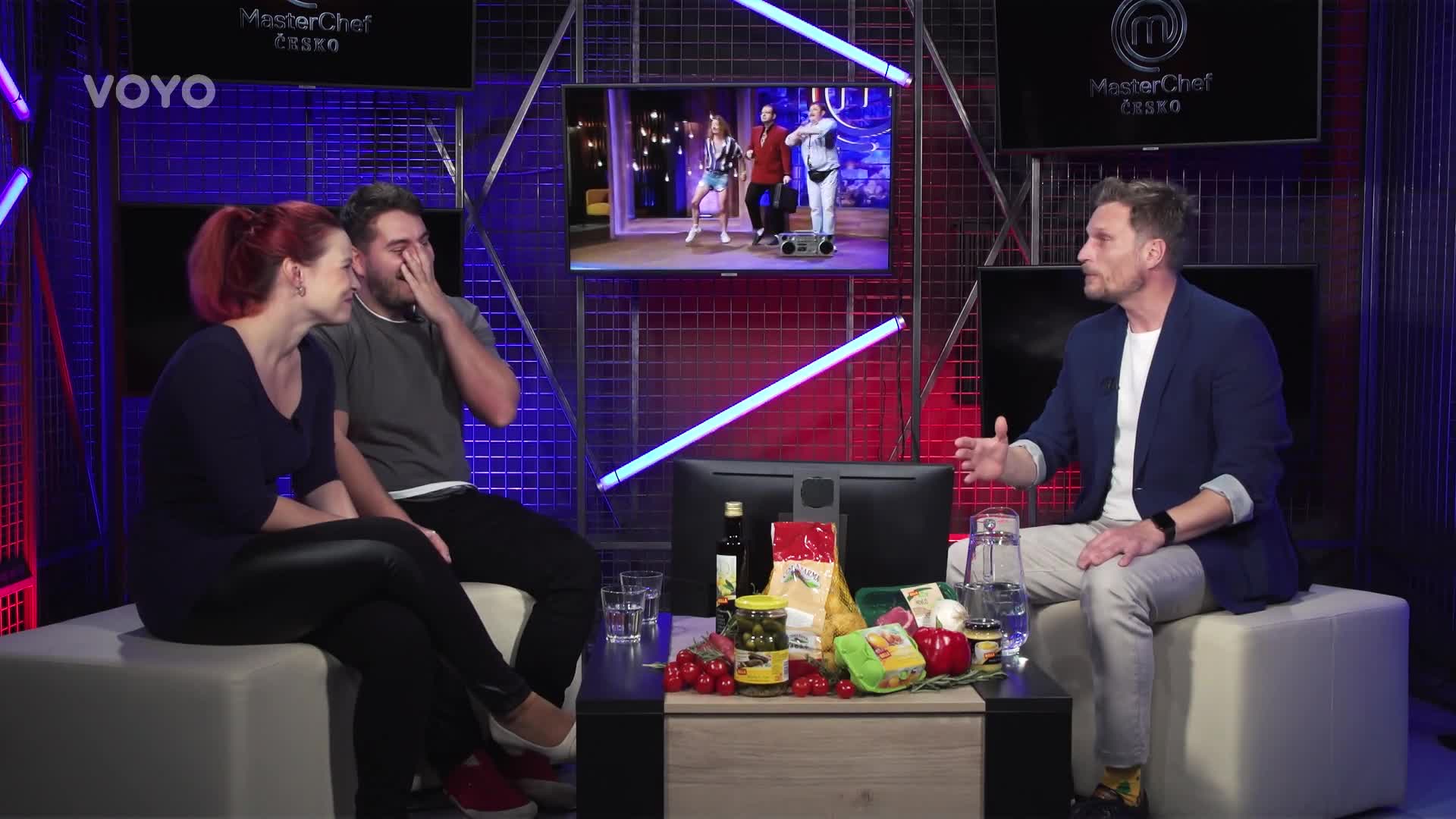 Chtěli se ho zbavit a on zase přilezl! Míša si s Paolem nebrala servítky