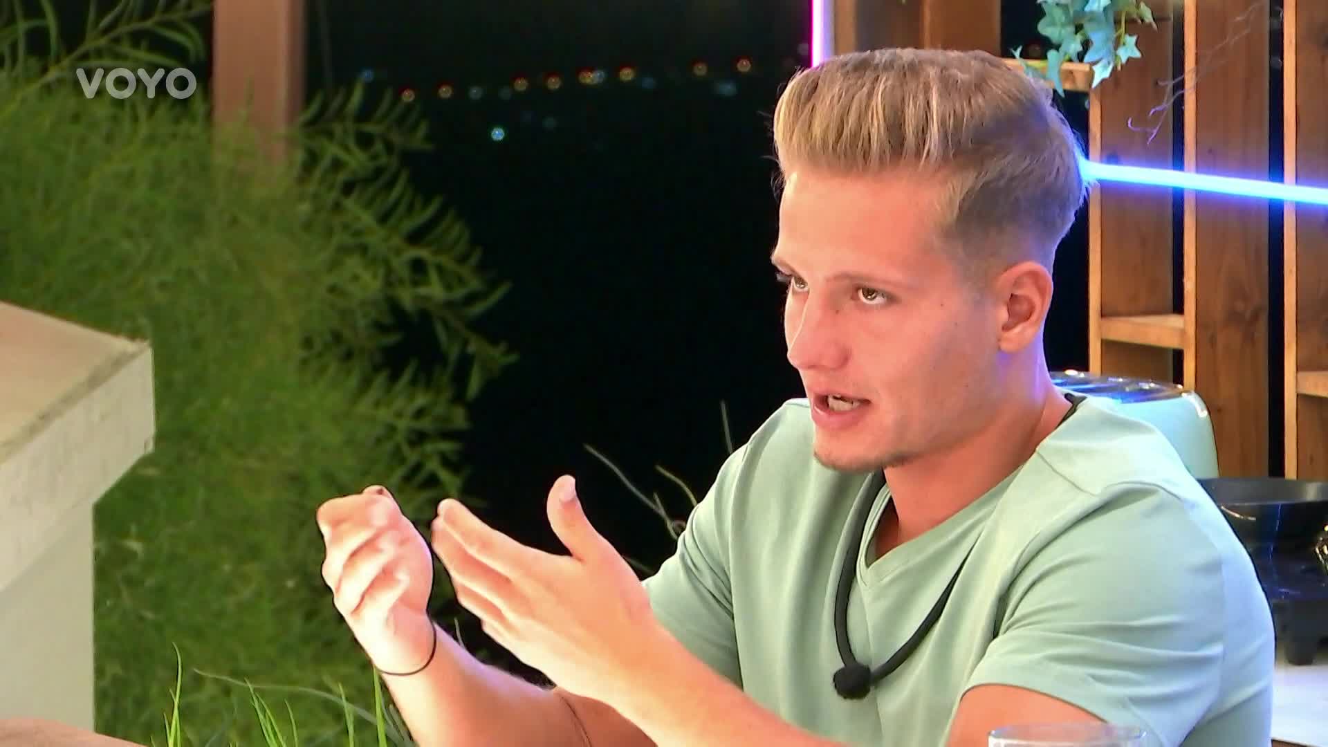 Sam skládá své zbraně: Co svěří Pítrovi?