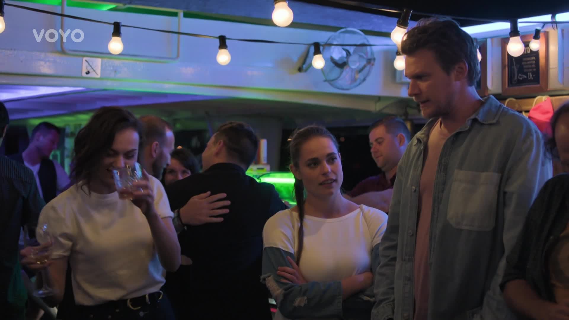 Opravdu vydařený večírek! Co se Karolína dozví o Markovi?