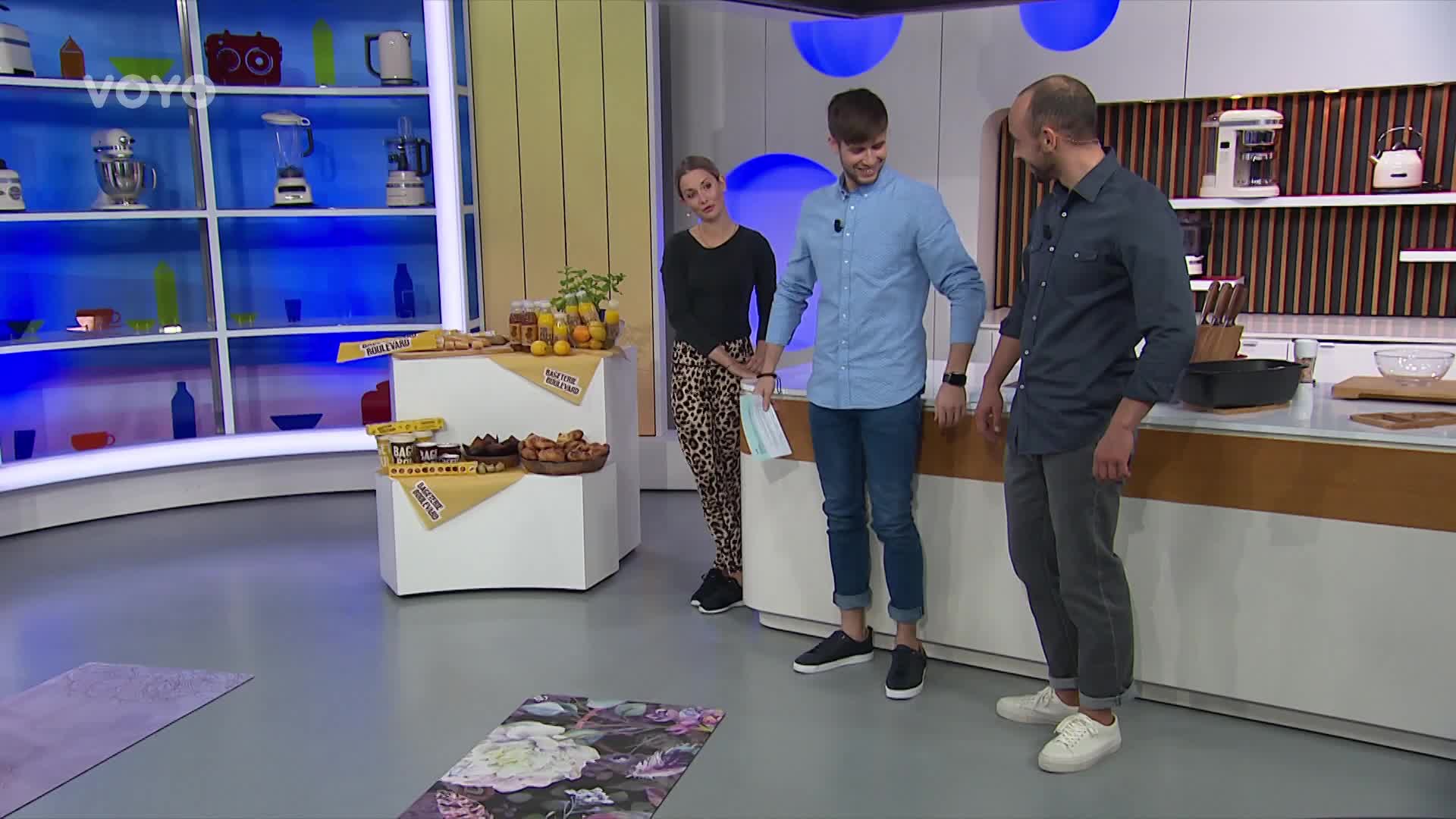 Cvičení se Snídaní: Jak ulevit od bolesti kyčlí a zad?
