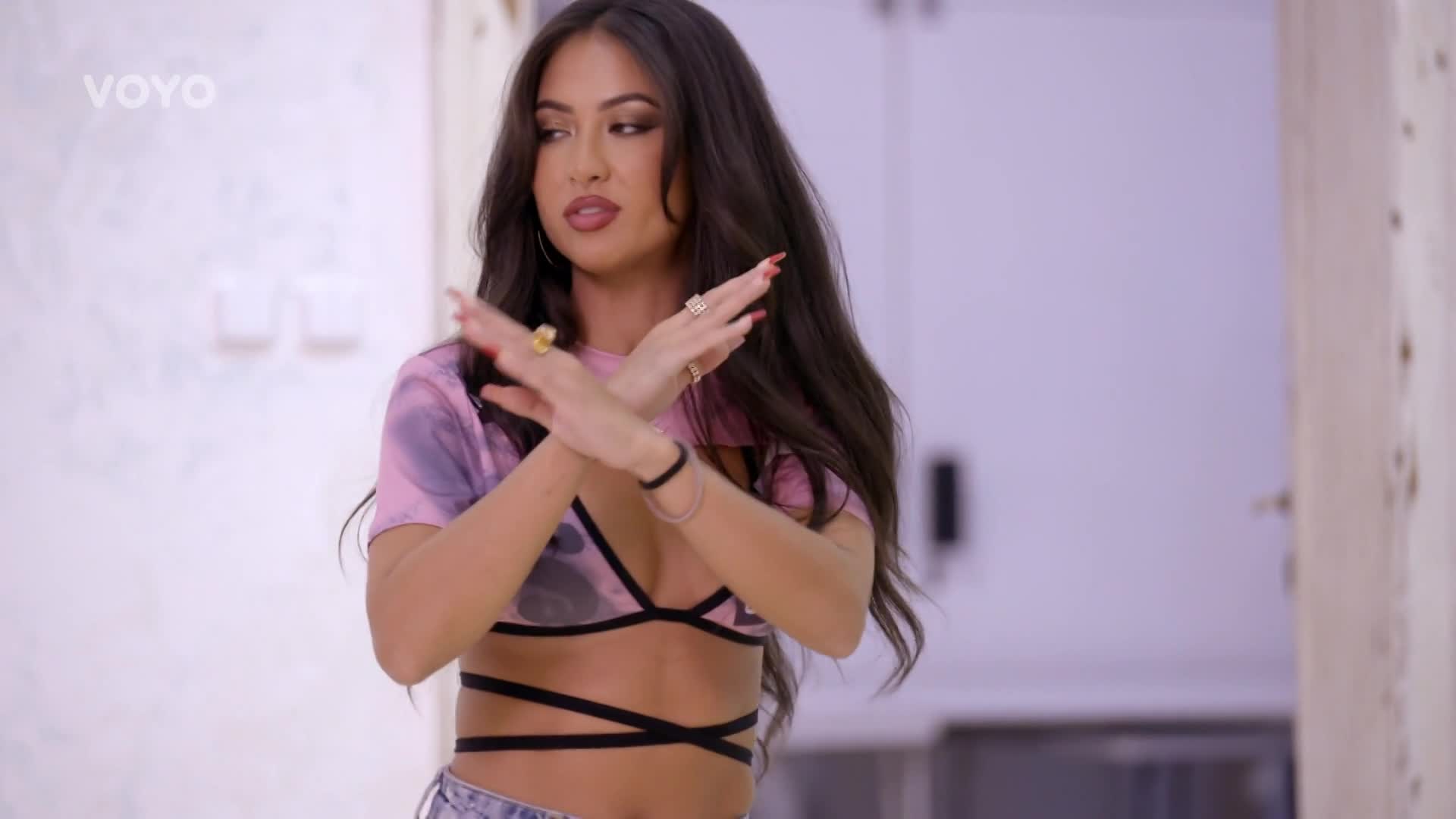 Mishala složila song k Love Islandu! Jak probíhalo natáčení klipu?